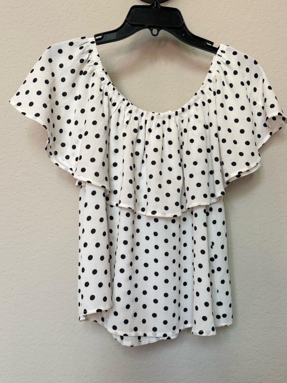 ACME White Polka Dot Ruffle Off-Shoulder Top